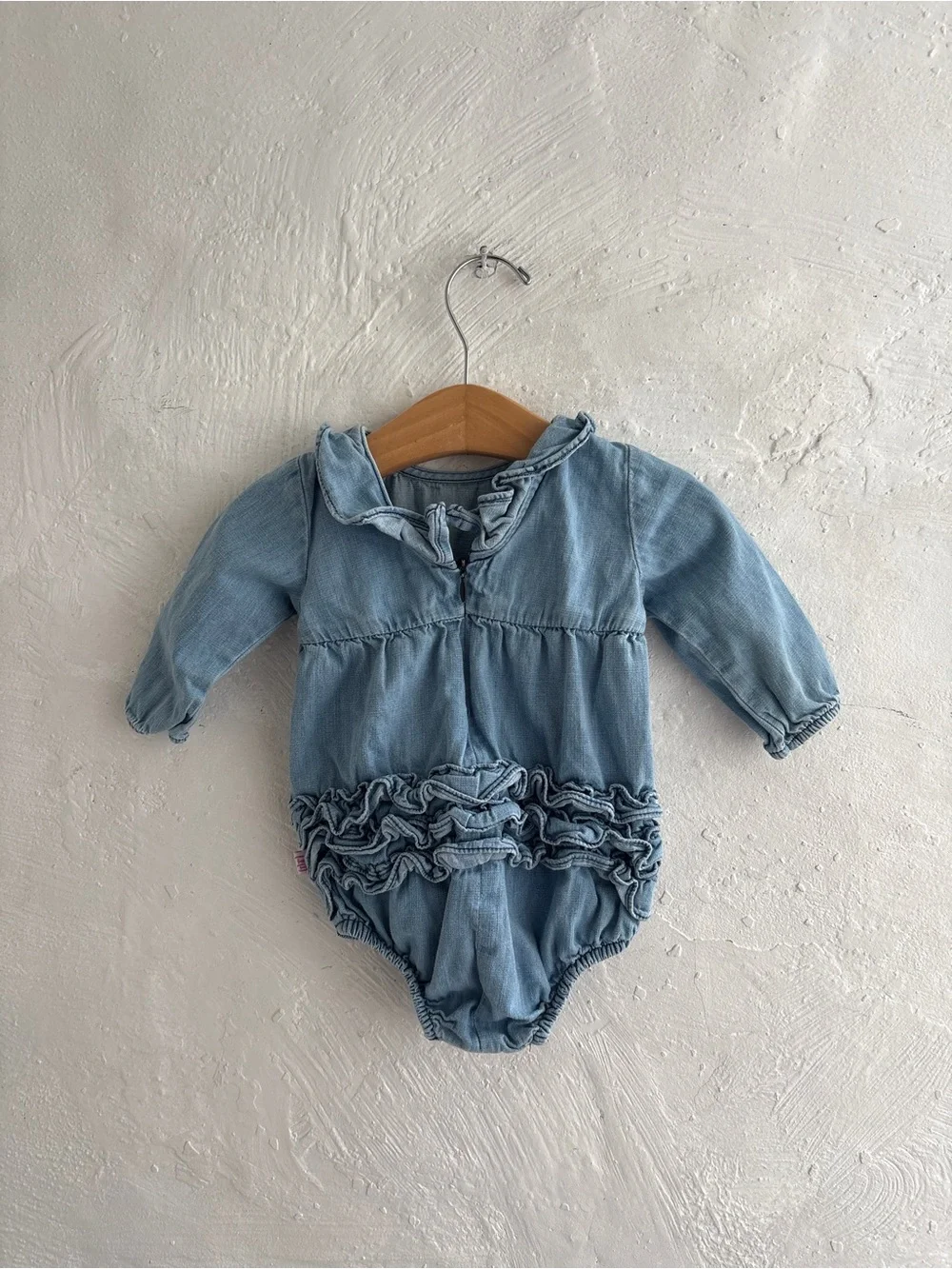 Ruffle butts 100% cotton bodysuit
